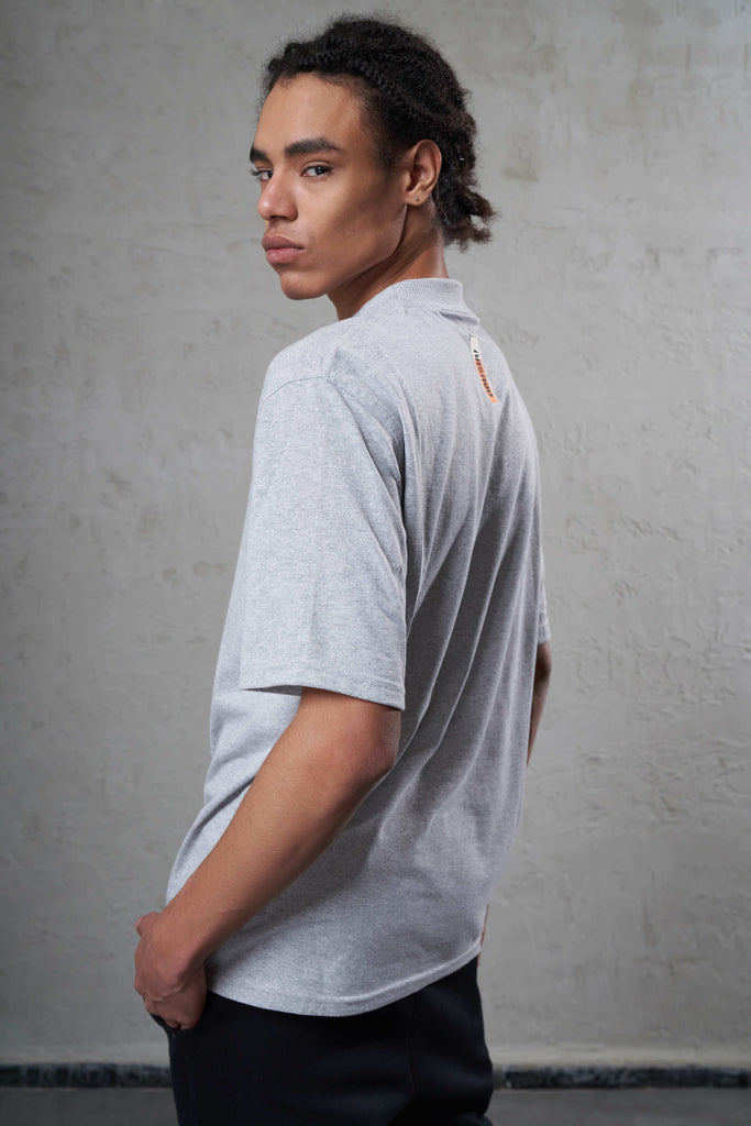 grey recycled cotton sustainable man t-shirt
